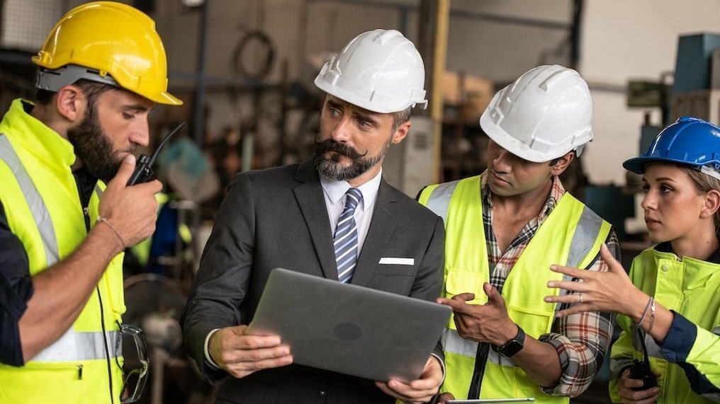 7 Vantaggi di un Consulente per la Sicurezza sul Lavoro: Migliora Sicurezza e Compliance